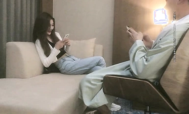 hẹn hò phụ nữ trẻ