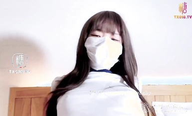 [Mina's schoolmates] Mischievous Uncle Uses Skirt to Seduce 18-Year-Old Ignorant Girl (above)