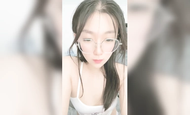 Gadis Kolej Belia Berkacamata @小香pellscript Persembahan Kebajikan (5)