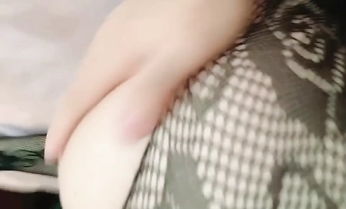 Vẻ đẹp thuần khiết Người nổi tiếng trên Internet tương phản cô gái trẻ [5 giờ] Chụp ảnh riêng tư ngoại tuyến, trò chuyện tục tĩu và cận cảnh các bộ phận riêng tư với cà tím và cây sim nhiểu nhỏ giọt với nước và chất lỏng màu trắng (2)