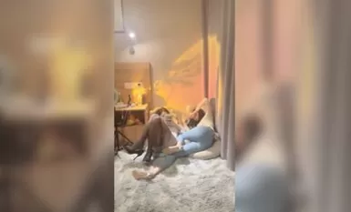 [The scent of first love], finally can not resist, took the drug continuously dry day, excellent goddess sister flower, no set of wheel insertion, popularity high and high