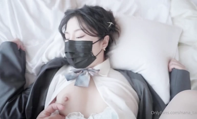 nana_taipeiเรื่องราวของนาน่า นักเรียนมัธยมปลายหญิงและคุณครูของเธอ