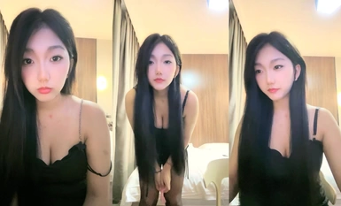 Dewi cantik dan selebriti Internet [Monsieur Monitor] baru-baru ini membuat persembahan di laut! Faraj digetarkan melalui alat peraga seluar dalam, dan dia menjerit keseronokan.