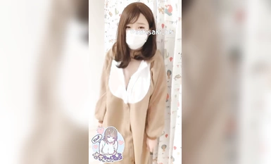 萬人求檔推特網紅極品巨乳嫩妹【sakisaki】付費解鎖大尺度私拍視圖（4）