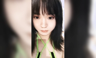 이걸 처음 봤을 때 사무실로 돌아 가기에 아주 좋은 시간이었습니다! 최고의 순수 큰 눈 똑 바른 남자가 사랑해야 할 탑 스트림 TS [샤오 안] 얼굴 노출 개인 촬영 차 흔들리는 야생 전투 알몸 달리기 음료수 소변 먹기 정자 벙커 (3)