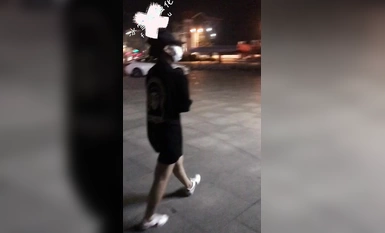 露出系福利姬@冰雪被融化 - 商場行走