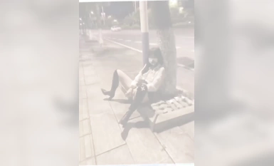 推特頂級露出藝術家極品身材反差嫩妹【奶味泡芙】私拍，各種戶外露出電梯口做愛偶遇鄰居一臉懵逼（4）