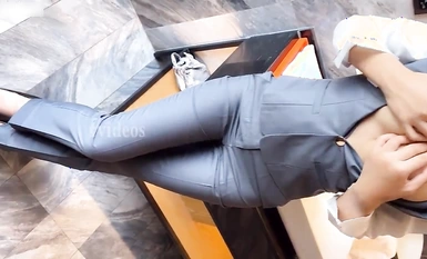 Adeless2] 「優しくしてあげないと、おっぱいが吸われたがってるんだから」拗ねたような上品な白人女性は、部屋に着くとついに本性を現す。