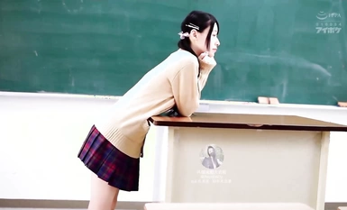 高清AV系列【IPX-607】jk制服【あまつか亜夢】高顏值學姐2 身上全身青春的氣息 嬌小身材獨特性愛姿勢瘋狂啪啪 美腿尤物極度淫騷