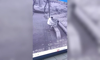 Douyin ได้รับความนิยมอย่างมากในช่วงสองวันที่ผ่านมา คู่รักหนุ่มสาว Wang Shigu ในเมืองฉางซู ซูโจว กำลังมีการต่อสู้ภาคสนามและได้รับการตรวจสอบโดยศูนย์ดับเพลิง กระบวนการทั้งหมดเป็นการถ่ายทอดสดและหน่วยดับเพลิงทั้งหมดกำลังเฝ้าดูอยู่ น่าตื่นเต้น! 5 นาทีด้งเวอร์ชั