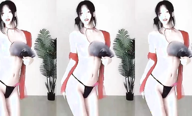 清純神顏極品主播@mmii-mmii(Qiu_Kiyomi)裸舞尺度福利秀 (2)