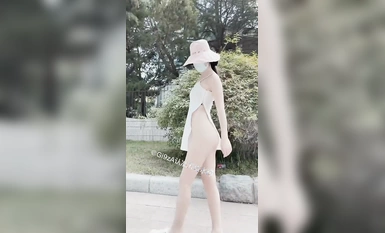 Selebriti Internet @Qianqian (Gi9zA) yang terdedah kepada koleksi foto peribadi standard (3)