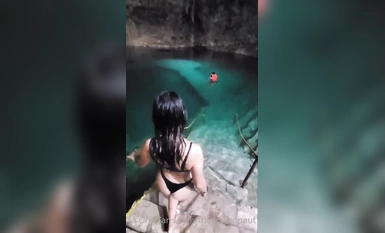 媚黑獵艷大神【宇航員】最新爆肏中國騷貨 肆意調教玩弄嫩穴 黑大屌後入淫臀超反差 完全被快感吞沒征服淪為肉便器(1)