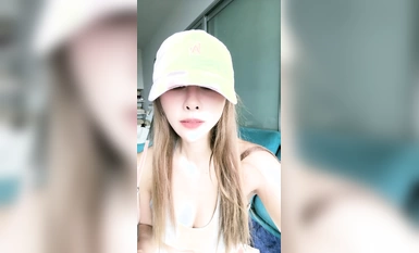 Jamuan visual 20 jam seorang gadis kecergasan yang tampan dengan punggung gagah dan pic pic (8)