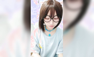 ความงามของโรงเรียนที่ดูสูงสองมิติคือหญิงสาวที่มีดวงตา (6)