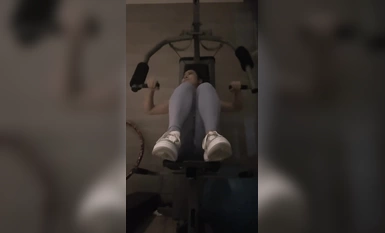 Jamuan visual selama 20 jam untuk seorang gadis kecergasan yang tampan dengan punggung yang gagah dan pic (15)