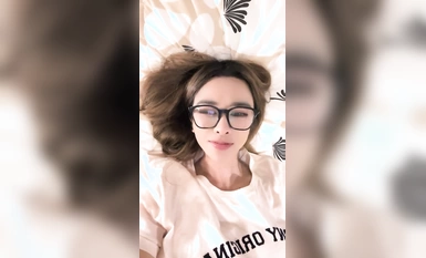 Jamuan visual 20 jam seorang gadis kecergasan yang tampan dengan punggung dan pic yang gagah (4)