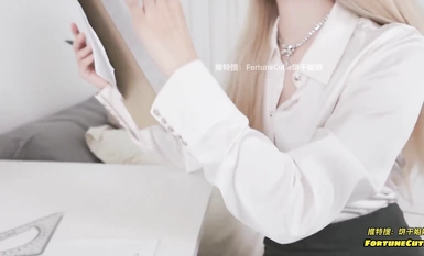 反差性感學姐 校園女神〖FortuneCuttie〗家庭教師的特別安慰 OL性感黑絲包臀裙 性感御姐 勁爆完美身材