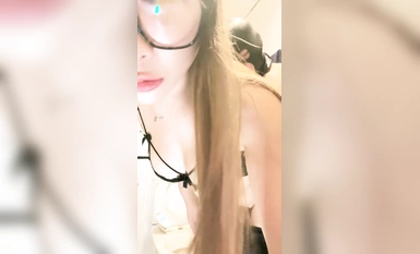 健身小騷貨約操牛郎【健身桃桃】衛生間扶腰爆操！騎乘位美臀深插，從下往上視角，騷穴一頓猛懟