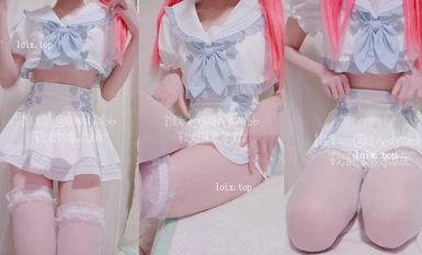 Bánh nếp mềm ngọt lụa trắng hở rốn yêu thương