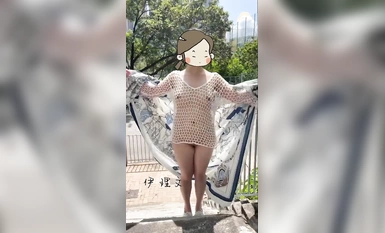 露臉才是王道！人不可貌相清純白皙無毛美鮑愛露出少女【伊理文】訂閱，大街超市商場景區各種人前露出 合集（5）