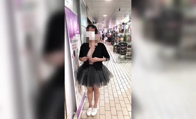 가장 좋은 방법은 얼굴을 보여주는 것입니다! 새하얀 털없는 전복 사랑 폭로 소녀 [이리원] 구독, 길거리 슈퍼마켓 쇼핑몰 풍경 폭로 앞에 온갖 사람들 편집 (6)