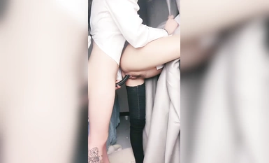 Tender hole Laurie sister flower [Mei Mei love dry rice] double head dragon mutual insertion passion! The hairy pink pussy, all kinds of posture thrusting, lifting the leg standing back into the, engaged in a very hard, sister quite enjoyable!