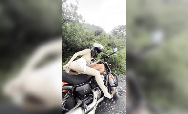 Extremely long legs slim body cunt nail harassment wife [Golden Secretary] welfare 3, park supermarket various people in front of the exposure of pee popping masturbation, quite enjoyable Collection (3)