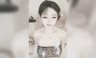 สุดยอดสาวเป๊ะปัง หน้านางฟ้า หุ่นปีศาจ