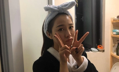 【反差表系列】推特氣質高顏值網紅特萊莎@lyainevan最全合集，人前氣質女神，私底下原來如此騷情萬種（1）