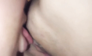 Siri AV Definisi Tinggi [FC2-PPV-1625340] Wanita muda yang sangat seksi, setiap tujahan sangat dalam sehingga farajnya sangat basah sehingga dia tidak dapat menahan keluar daripada farajnya Dia mempunyai kaki yang cantik.