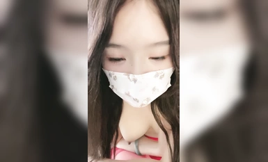 Một cô bé rất phát triển [Pure Desire Sweet Girl] có thân hình tuyệt vời, bộ ngực lớn và cặp mông săn chắc. Cô ấy giao lưu với những người bạn sói của mình, xoa bóp ngực, chơi đùa với âm hộ của mình và thủ dâm. Cô ấy có thể rên rỉ và xuất tinh.