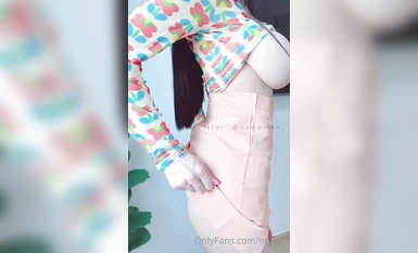 Selebriti internet atas payudara besar npxvip