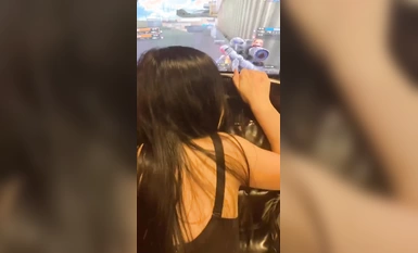 淫聲盪語【不知名的KK】被哥哥騎著狂操，哥哥真的好厲害，無套抽查的好爽，叫聲隔壁都聽見了，邊打游戲邊被大雞巴哥哥啪啪