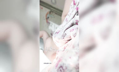 เด็กสาว Twitter ที่อายุน้อยและอยู่ยงคงกระพัน [Yu Zai] แสดงใบหน้าของเธอในการถ่ายภาพส่วนตัวด้วยหน้าอกสีชมพูขนาดใหญ่และซาลาเปาเสือขาวที่หายากซึ่งนุ่มมากและอุปกรณ์ประกอบฉากนั้นถูกใช้เพื่อช่วยตัวเองในคอลเลกชันที่สูงมาก (3)