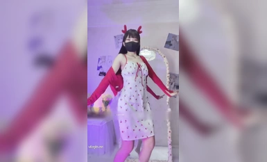 青春無敵 推特極品可甜可鹽翹臀長腿女神【小仙雲兒】高價定製，頂配COSER裸舞特寫私處各種挑逗 合集（2）