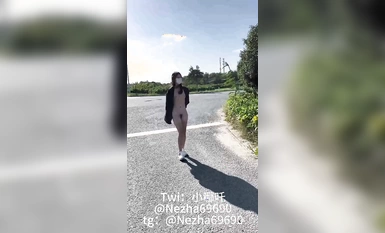 極品推特美女大學生【小哪吒】高級VIP群福利，校內野外大尺度露出 合集（2）