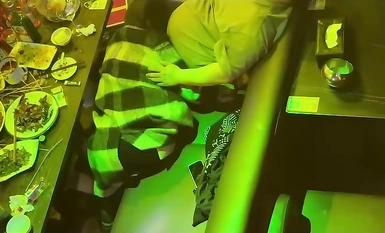 지방이 부자였거나 소를 그렇게 좋아할 여자를 만나지 않았을 것입니다.