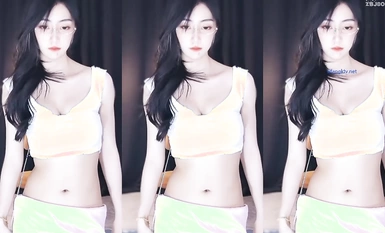 Bộ sưu tập 4 phần do Hoshiya + Mr. Fukada tùy chỉnh