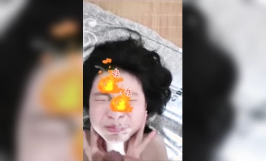 馬來西亞小妹妹被顏射滿臉精子