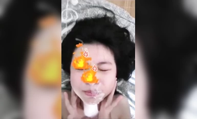 馬來西亞小妹妹被顏射滿臉精子