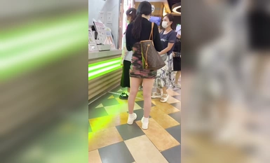 Voyeur กับหญิงสาวสวย