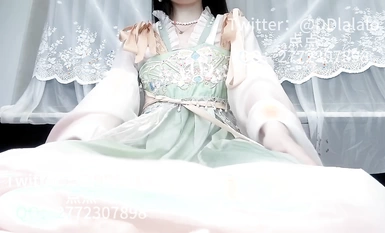 點點 漢服白絲JK (1)