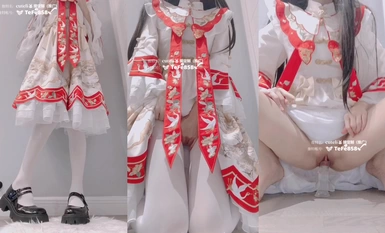 cuteli-โลลิต้าสีแดงและสีขาว