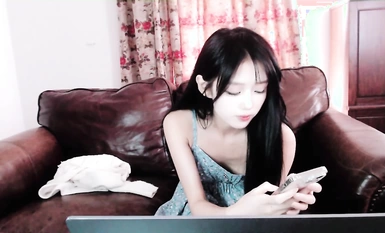 Koleksi baru ~ Tidak pernah jemu melancap [Gadis sekolah najis_lucy_1811] Malaikat di antara syaitan ~ Kaki cantik dalam stoking ~ Payudara bocor dan gosokan faraj ~ Melancap dengan prop (14)