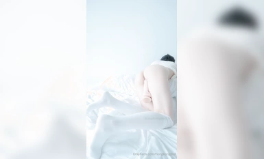 HongKongDoll (Sister Doll) 23.12.1 mesej peribadi baju berongga sutera putih