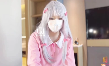 チオと泉沙希 ホワイトシルクの足コキ