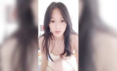 Mahkota bawah laut gadis berkaki panjang yang tidak bersalah (4)