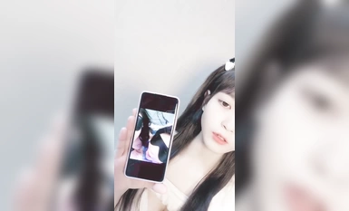 Berkulit cerah, cantik, susuk tubuh murni, dewi kecantikan sekolah ketam besar (2)