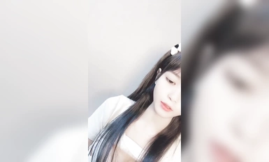 Berkulit cerah, cantik, susuk tubuh murni, dewi kecantikan sekolah ketam besar (3)